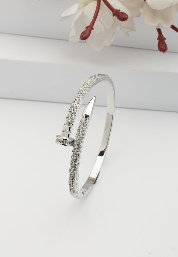 Scherpe Zilveren Glanzende Bangle