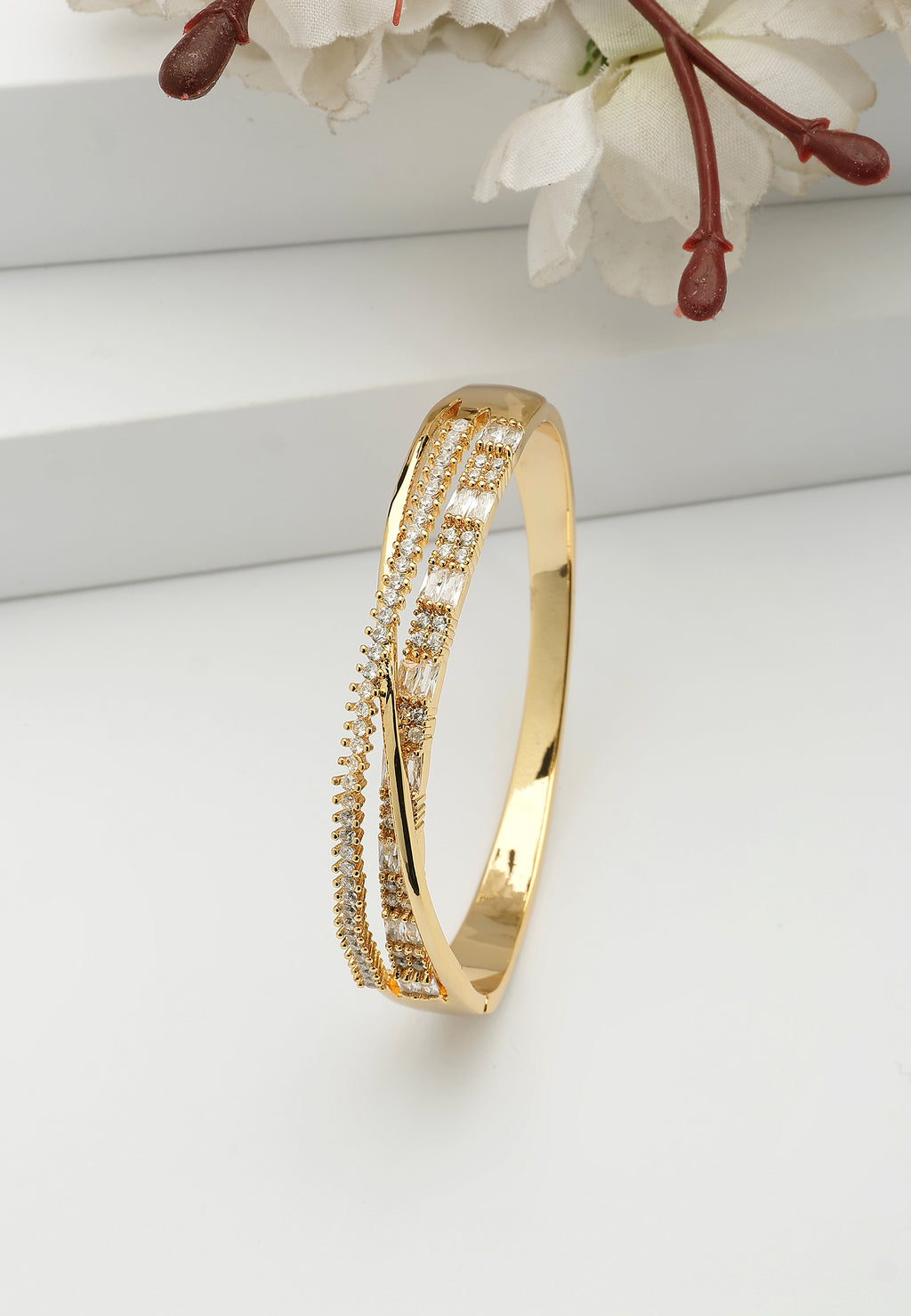 Golden Twirl Diamond Bangle